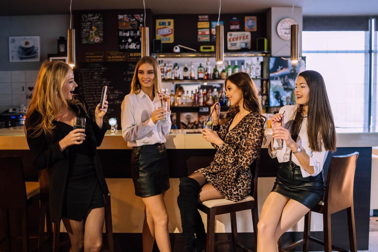 Hotel Szyndzielnia Bielsko-Biała Dış mekan fotoğraf